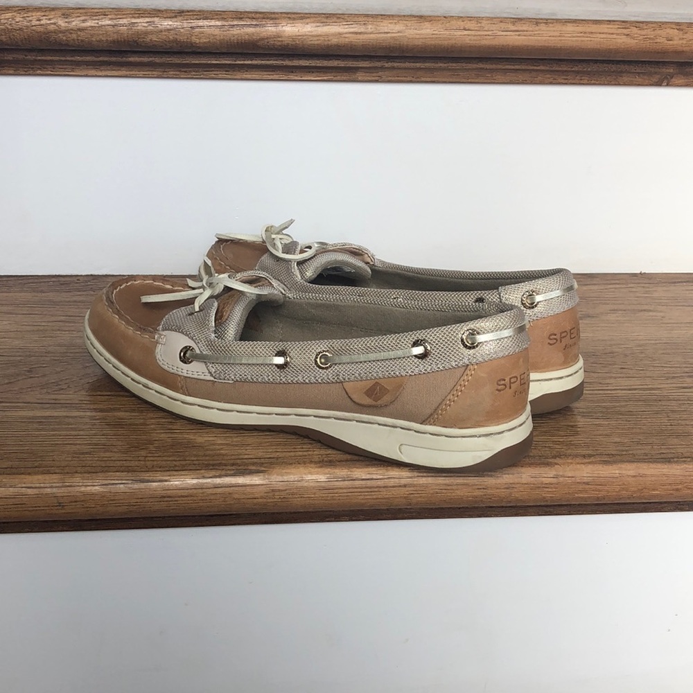 Sperry women’s tan shoes, size 9.